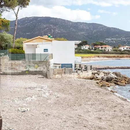Belocations - Baia Azzurra Ferienhaus *